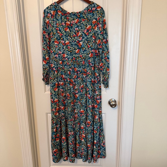 NATURAL LIFE Dresses & Skirts - Natural Life Floral Long Sleeve Tiered Maxi Dress size Large